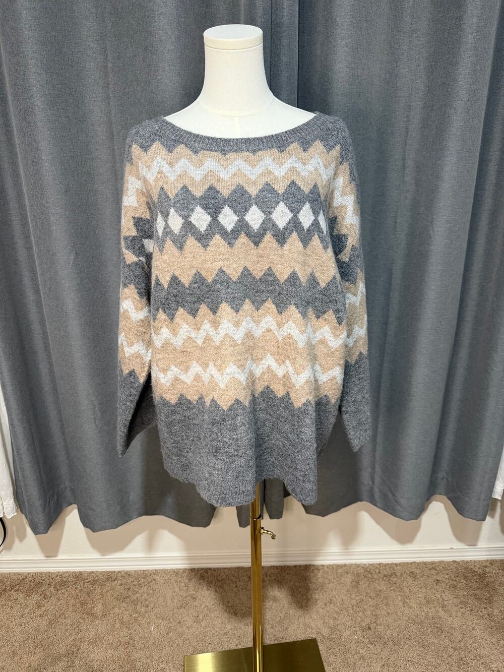Lane Bryant 14/16 Gray Camel Ivory Chevron Sweater